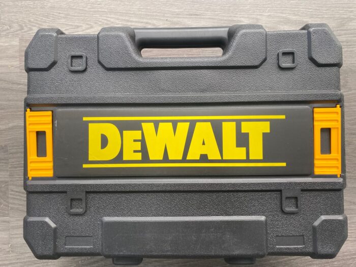 PISTOLA DE IMPACTO DEWALT-68v - Imagen 2