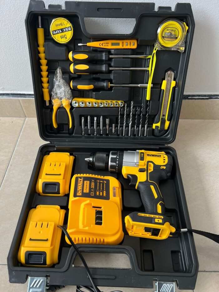 Taladro inalámbrico 68voltios con accesorios de 1/2