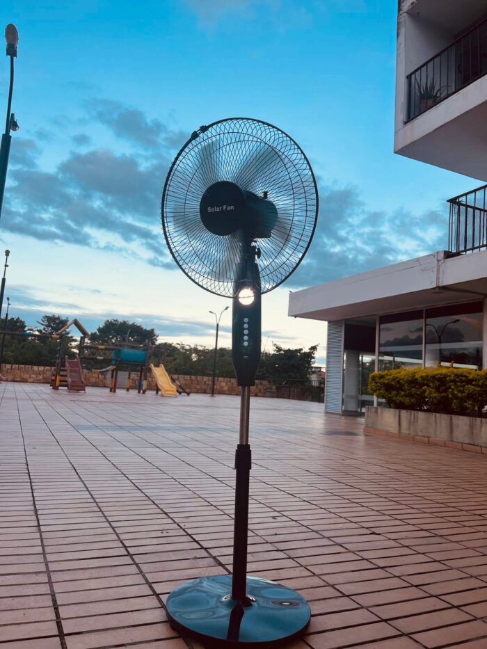 VENTILADOR TRÍPODE 228F - Imagen 3